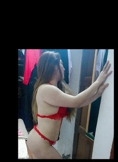 Sarah Escort in Bahrain - escort in Al Manama Photo 4 of 6