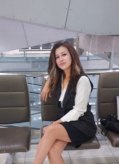 Sarah - escort in İstanbul Photo 2 of 5