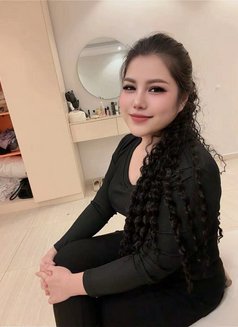 Sarah - escort in Khobar Photo 3 of 6