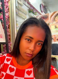 Sarah - escort in Pattaya Photo 2 of 7