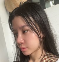 Sarah - escort in Manila