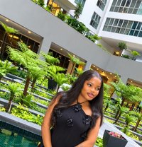 Sarah - masseuse in Kuala Lumpur Photo 1 of 6