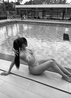 Sarah - masseuse in Kuala Lumpur Photo 7 of 11