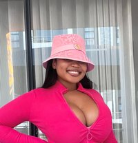 Sarah - escort in Kuwait