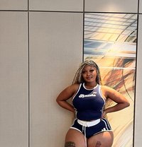 Sarah - escort in Kuwait