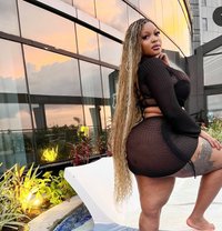 Sarah - escort in Kuwait