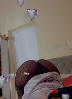 Sarah - escort in Muscat Photo 17 of 19