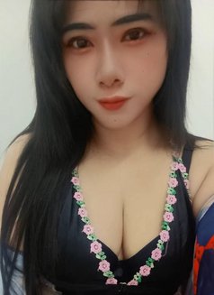 Sarah in Mabelah - escort in Muscat Photo 2 of 4