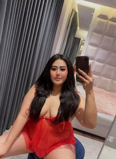 Sarah in Riyadh - escort in Riyadh Photo 1 of 6