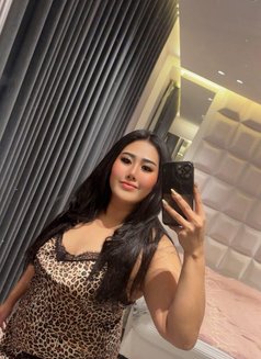 Sarah in Riyadh - escort in Riyadh Photo 3 of 6