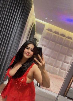 Sarah in Riyadh - escort in Riyadh Photo 6 of 6