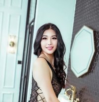 Sarah independent Nuru massage - escort in Dubai Photo 5 of 8