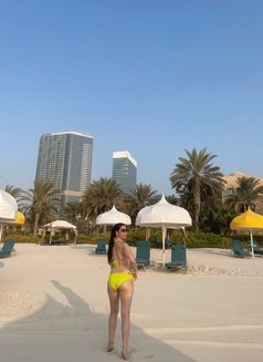Sarah independent Nuru massage - escort in Dubai Photo 1 of 13