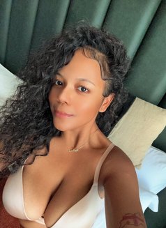 Sarah Indonesian Dimples (OF) - escort in Dubai Photo 3 of 8