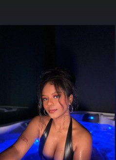 Sarah Indonesian Dimples OnlyFans - puta in Dubai Photo 5 of 10