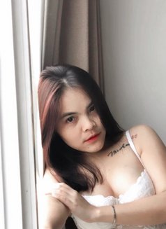 Sarah - escort in Bali Photo 1 of 6