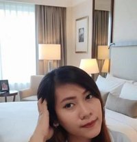 Sarah - puta in Singapore