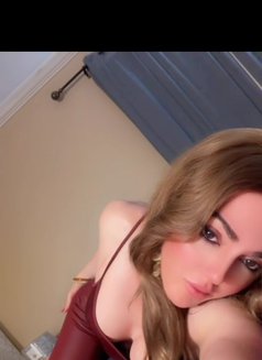Sarah - Acompañantes transexual in İstanbul Photo 5 of 7