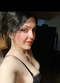 Ts sarah زياره - Transsexual escort in İstanbul Photo 1 of 14