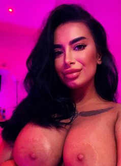 Sarah - escort in Vienna Photo 1 of 5