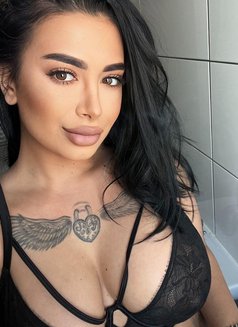 Sarah - escort in Vienna Photo 5 of 5