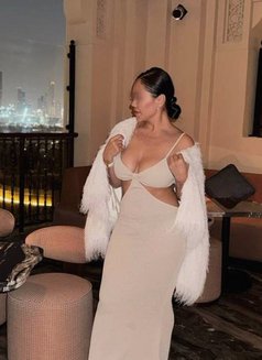 Sarah - escort in Dubai Photo 6 of 9