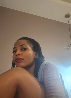 Sarah - puta in Ko Samui Photo 4 of 9