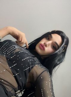 Sarah Lady - Transsexual escort in Beirut Photo 14 of 17