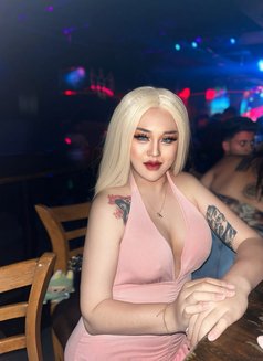 Sarah Ladyboy - Masajista in Dubai Photo 5 of 13