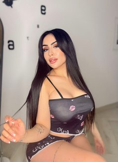 Sarah Lebanese - puta in Dubai Photo 11 of 18