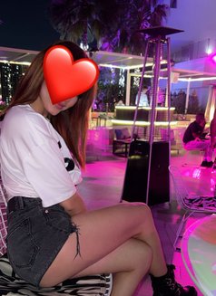 Sarah - escort in Bali Photo 1 of 5