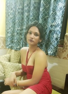 Sarah Malik - Transsexual escort in Bhopal Photo 6 of 8