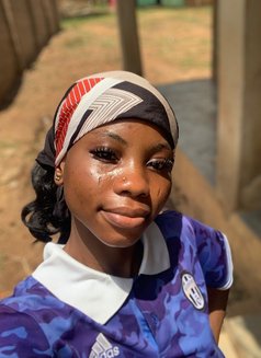 Sarah - escort in Lagos, Nigeria Photo 2 of 4