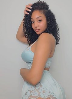 SARAH NURU MASSAGE QUEEN - escort in Candolim, Goa Photo 5 of 9