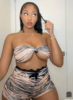 SARAH NURU MASSAGE QUEEN - escort in Candolim, Goa Photo 8 of 9