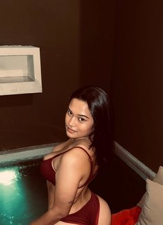 Sarah Real - escort in Bali Photo 4 of 7