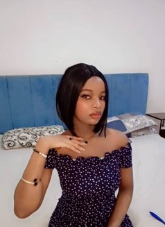 Sarah - puta in Riyadh Photo 6 of 12