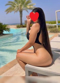 Sarah Syrian Model - escort in Dubai Photo 3 of 3