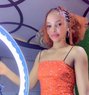 Sarah - escort in Jeddah Photo 1 of 3