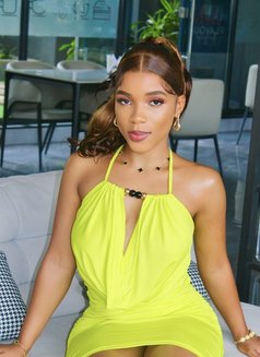 Sarah - escort in Nairobi Photo 3 of 5