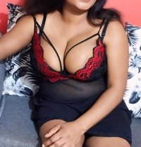 Sarah - escort in Pune