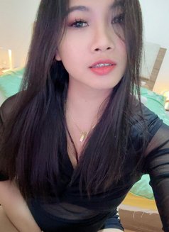 Sarah - masseuse in Al Manama Photo 3 of 8