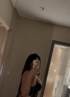 Sarah - escort in Al Manama Photo 14 of 14