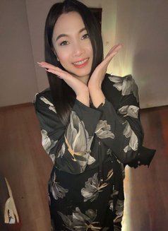 Sarah - masseuse in Al Manama Photo 3 of 11