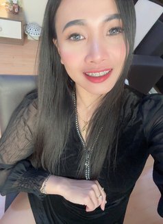 Sarah (Juffair) - Masajista in Al Manama Photo 17 of 18