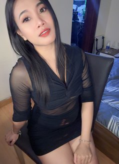 Sarah - masseuse in Al Manama Photo 3 of 10