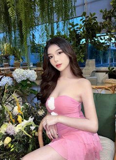 Sarah - escort in Bangkok Photo 9 of 12
