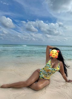 Sarah - escort in Göteborg Photo 1 of 2