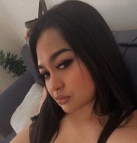 Sarah - escort in Muscat