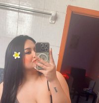 Sarah - puta in Al Juffair